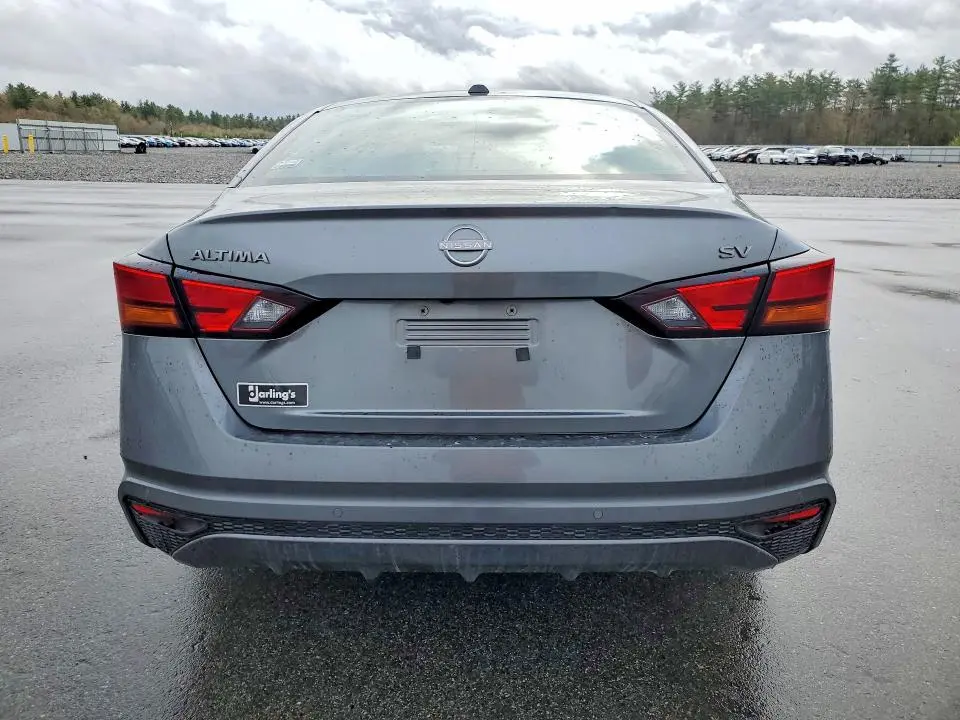 2023 NISSAN ALTIMA SV  