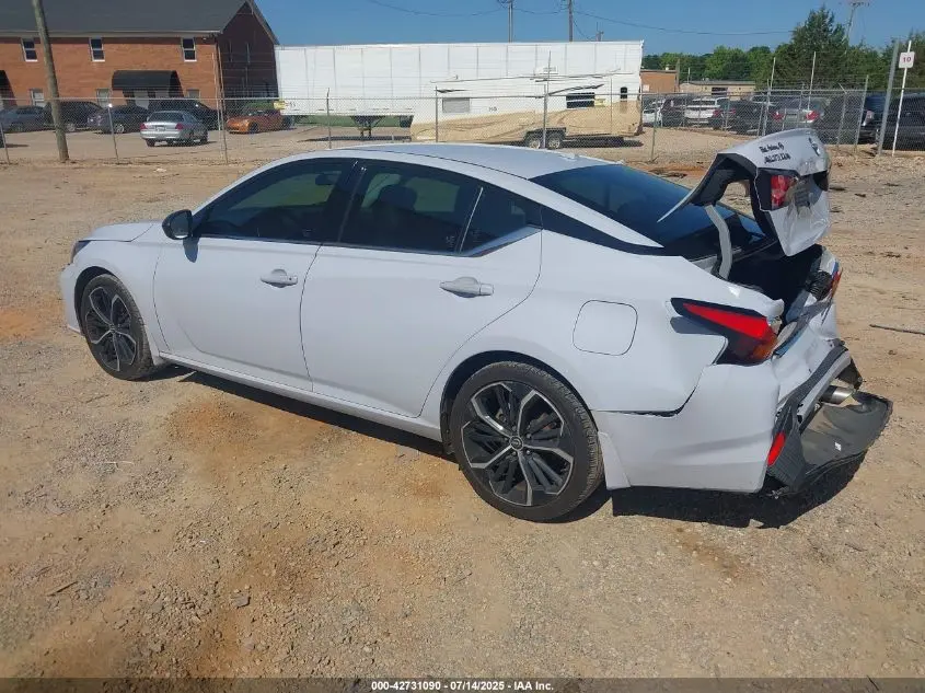 2023 NISSAN ALTIMA SR FWD