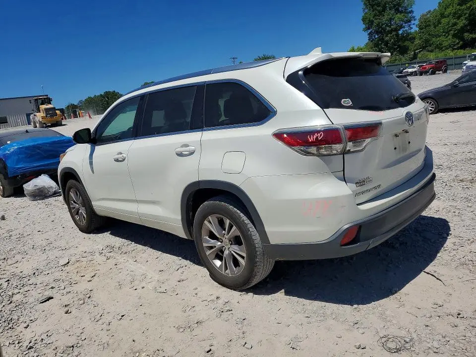 2015 TOYOTA HIGHLANDER XLE  