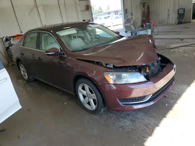 2013 VOLKSWAGEN PASSAT SE