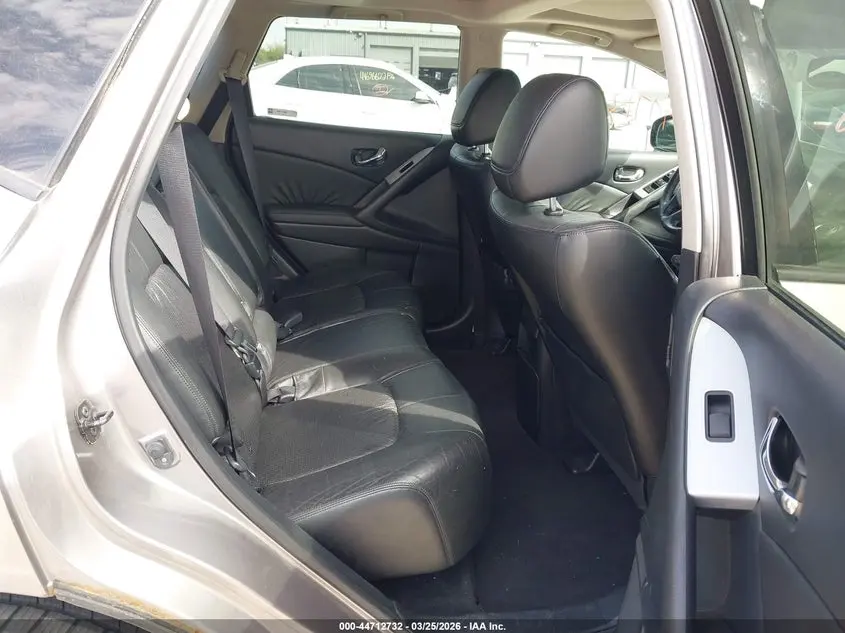2010 NISSAN MURANO SL