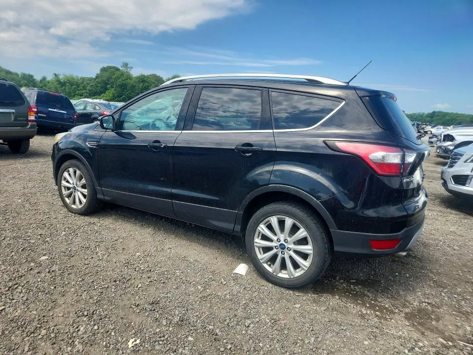 2017 FORD ESCAPE TITANIUM  