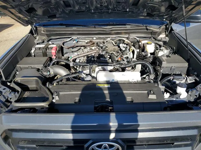 2024 TOYOTA TACOMA SR  