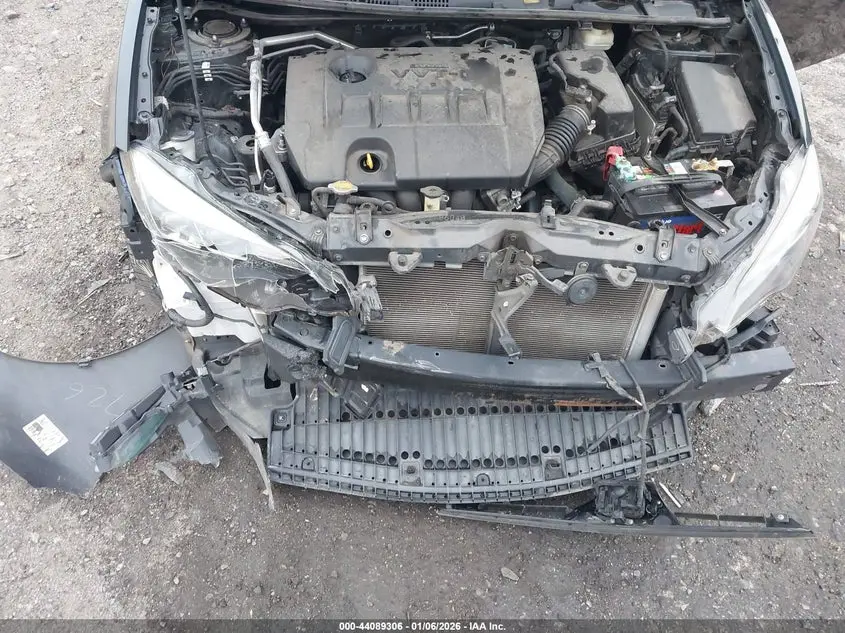 2017 TOYOTA COROLLA SE