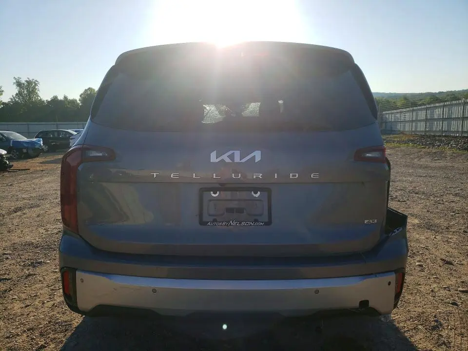 2024 KIA TELLURIDE LX  