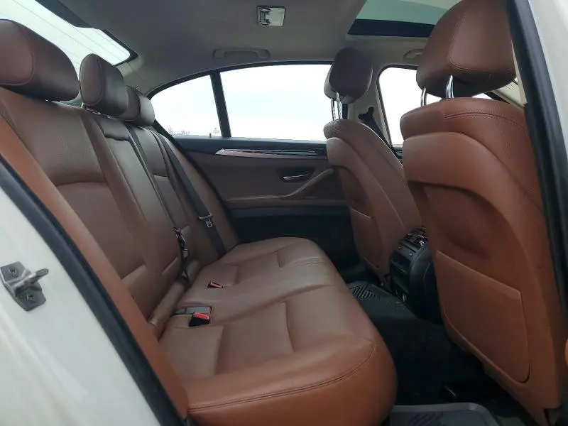 2016 BMW 528 XI  