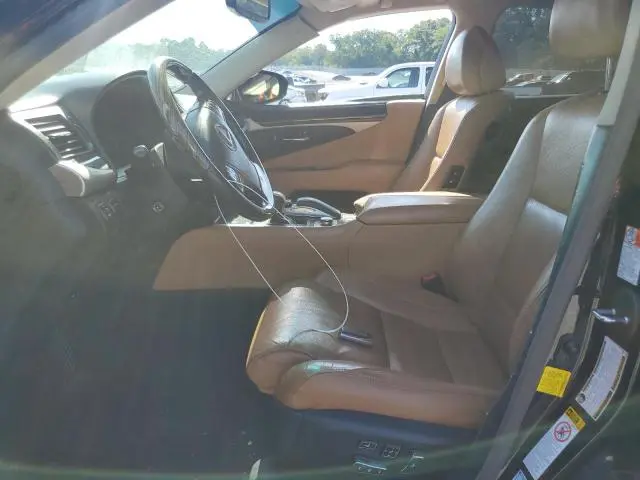 2016 LEXUS LS 460  