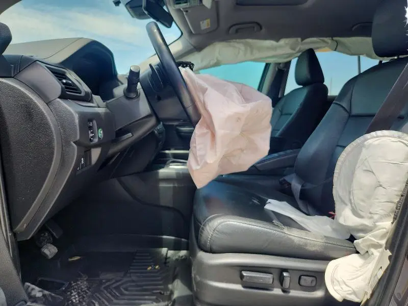 2021 HONDA PILOT SE  