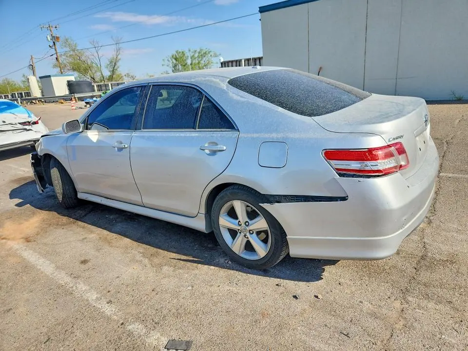 2010 TOYOTA CAMRY SE V6  