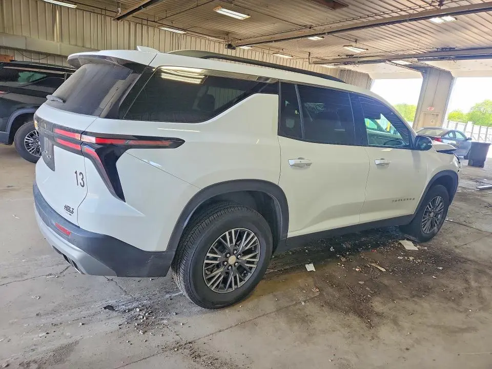 2025 CHEVROLET TRAVERSE LT  