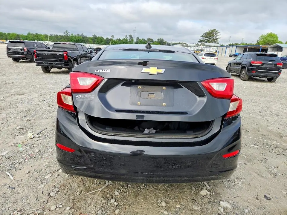 2018 CHEVROLET CRUZE LS  