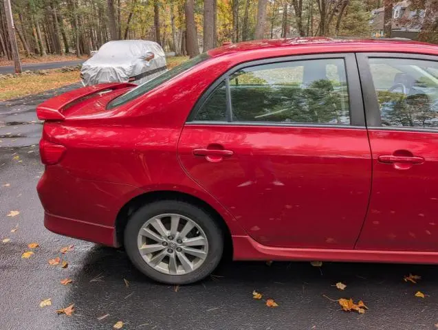2010 TOYOTA COROLLA BASE  