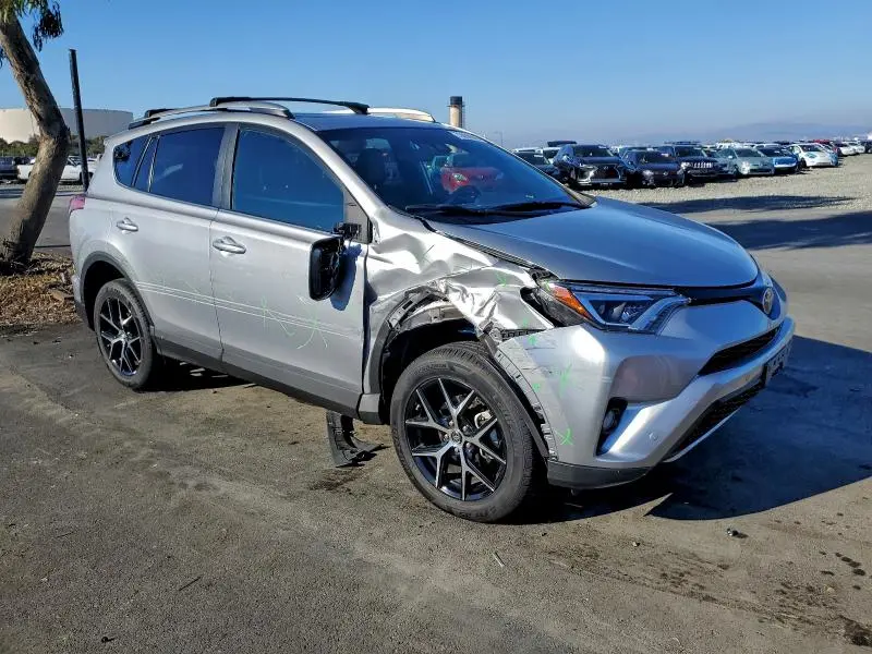 2017 TOYOTA RAV4 SE  