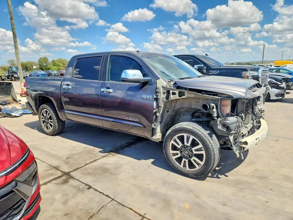 2017 TOYOTA TUNDRA CREWMAX LIMITED  