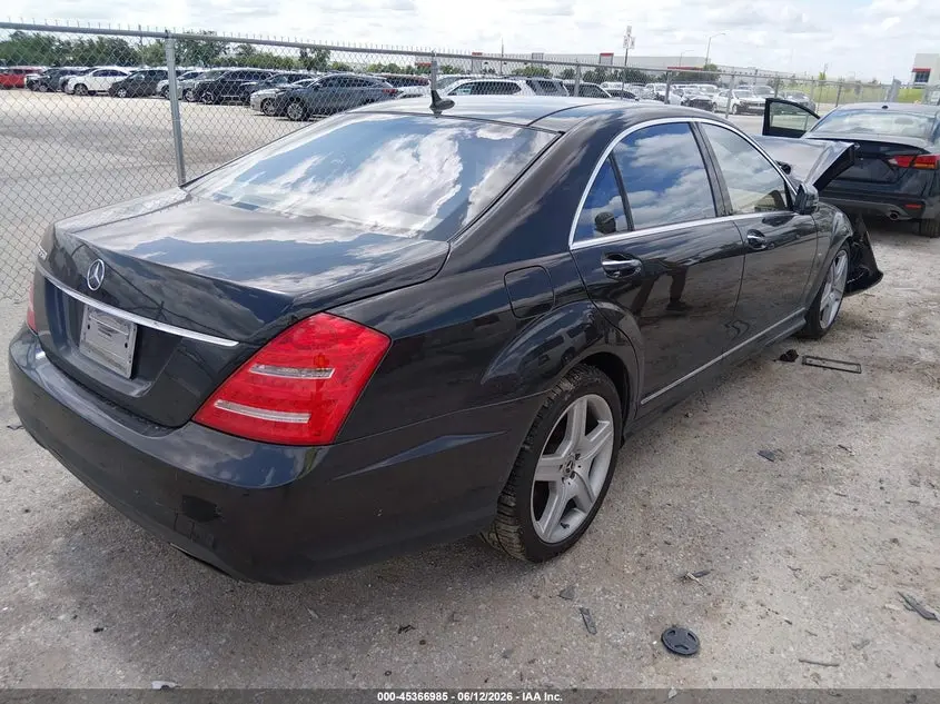 2012 MERCEDES-BENZ S 550  