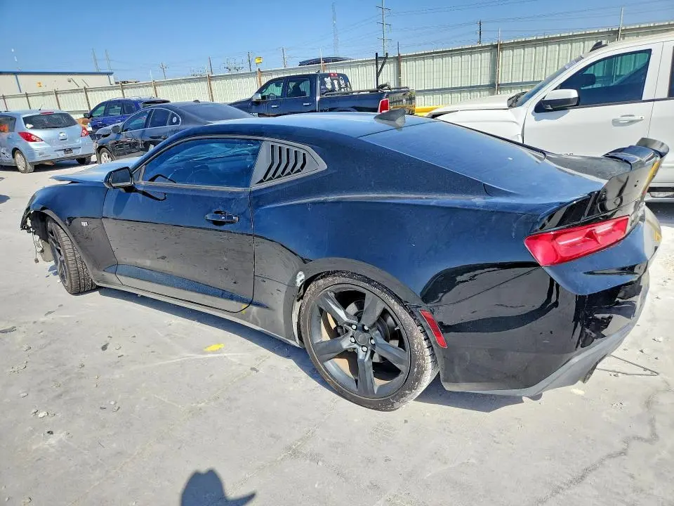 2018 CHEVROLET CAMARO LT  