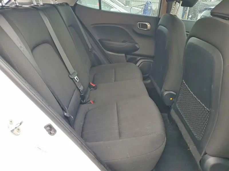 2022 HYUNDAI VENUE SE  