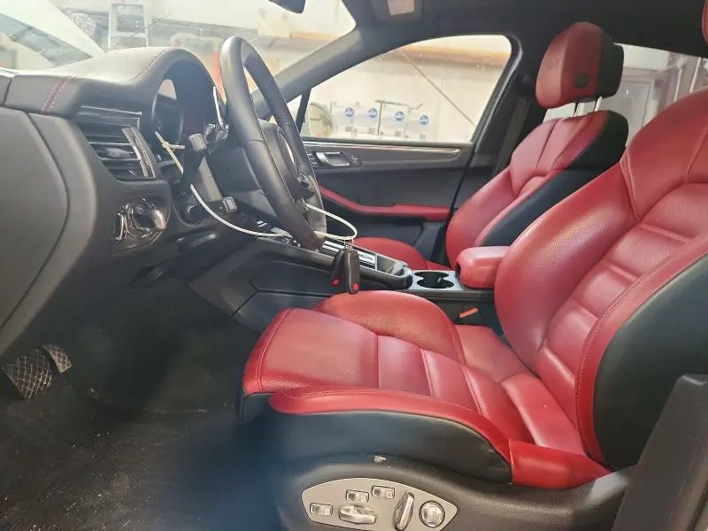 2024 PORSCHE MACAN GTS  