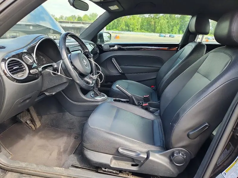 2012 VOLKSWAGEN BEETLE   