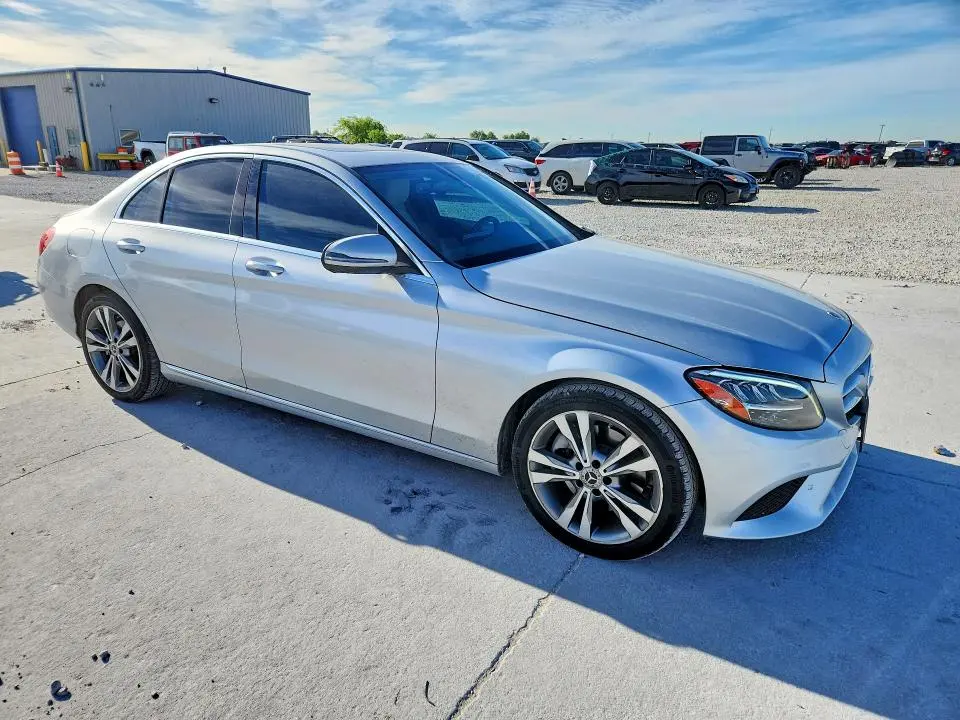 2019 MERCEDES-BENZ C 300  