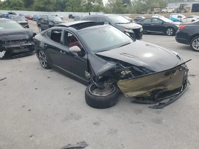 2018 KIA STINGER GT2  