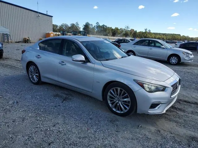 2018 INFINITI Q50 LUXE  
