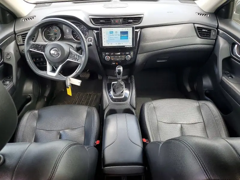 2017 NISSAN ROGUE SL  