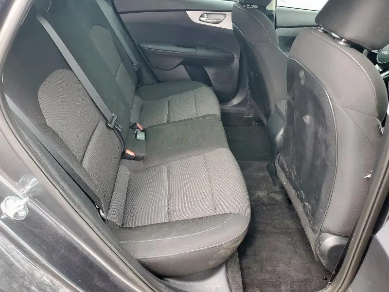 2024 KIA FORTE LX  