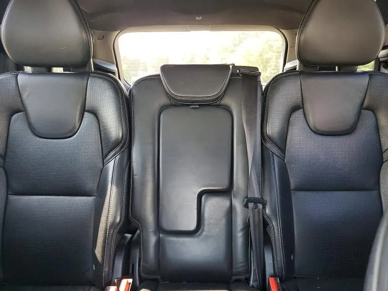 2018 VOLVO XC90 T6  