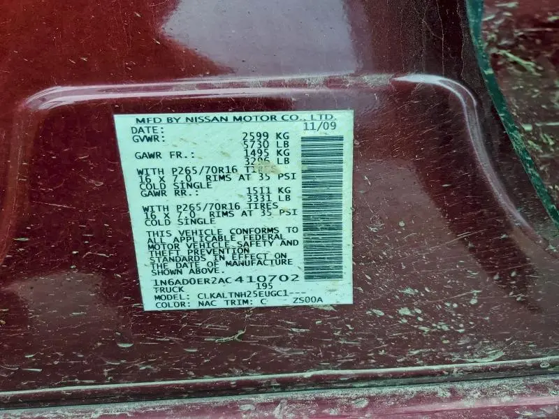 2010 NISSAN FRONTIER CREW CAB SE  