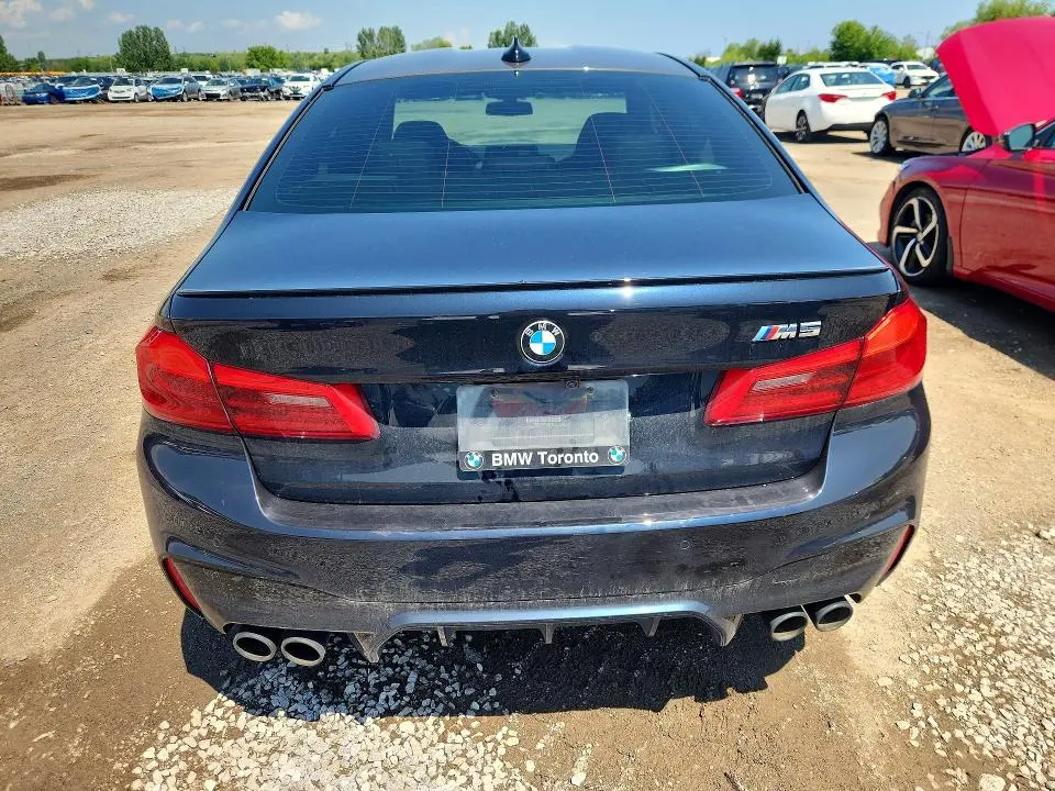 2018 BMW M5   