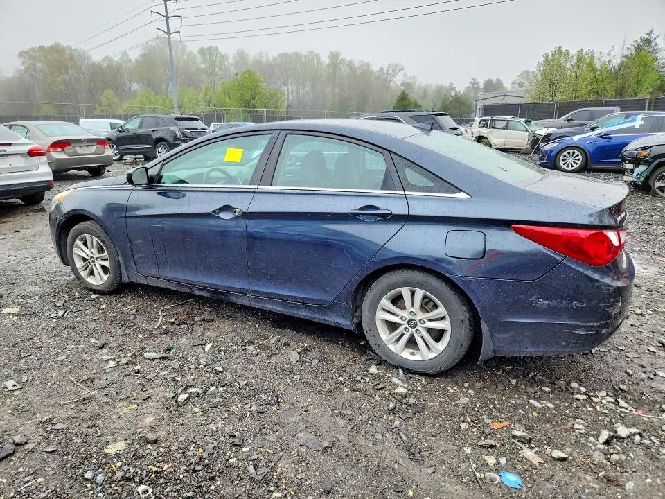2013 HYUNDAI SONATA GLS  