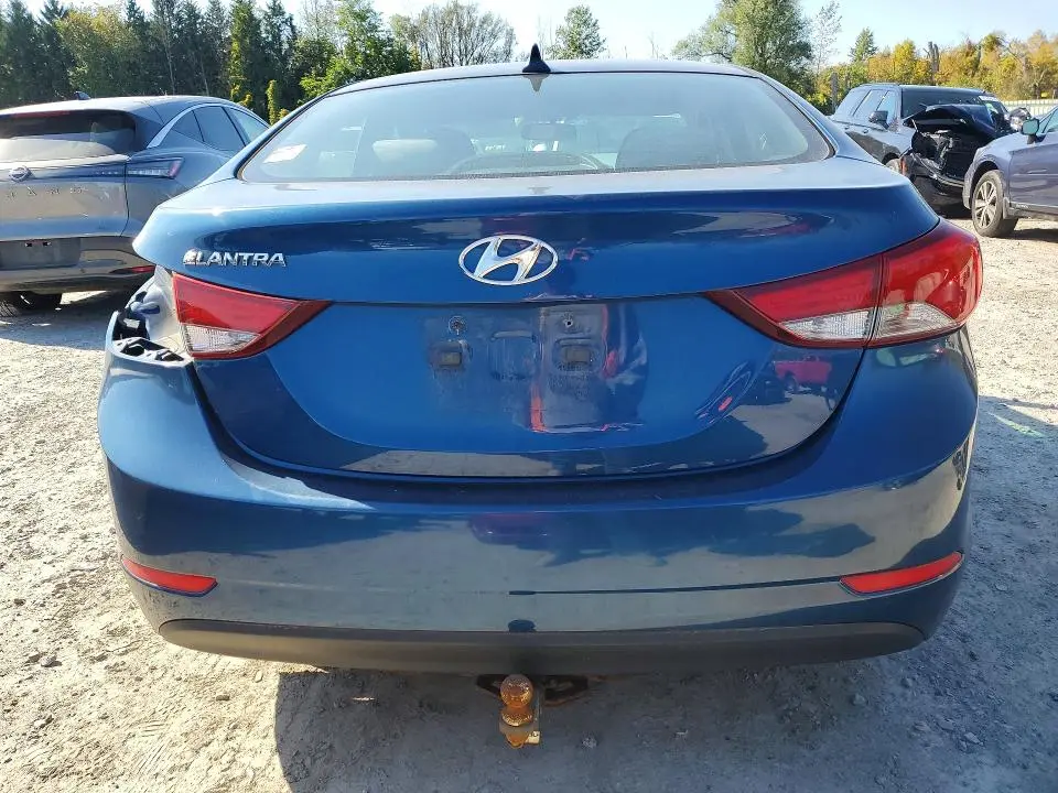 2015 HYUNDAI ELANTRA SE  