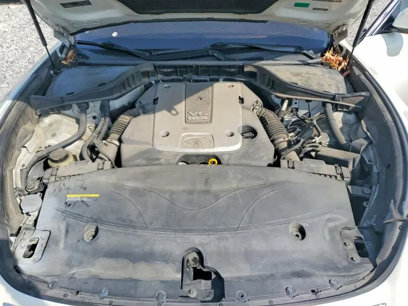2015 INFINITI Q70L 3.7  