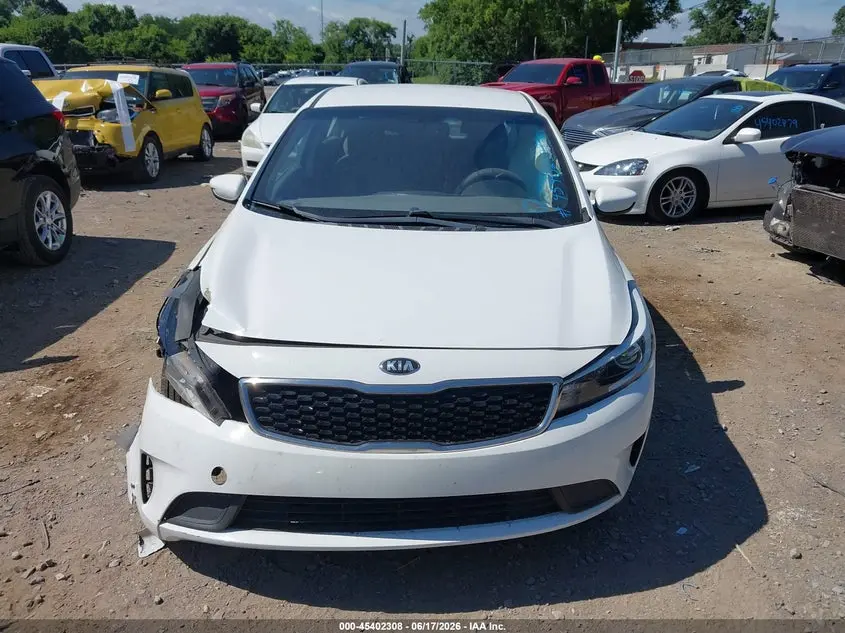 2017 KIA FORTE LX