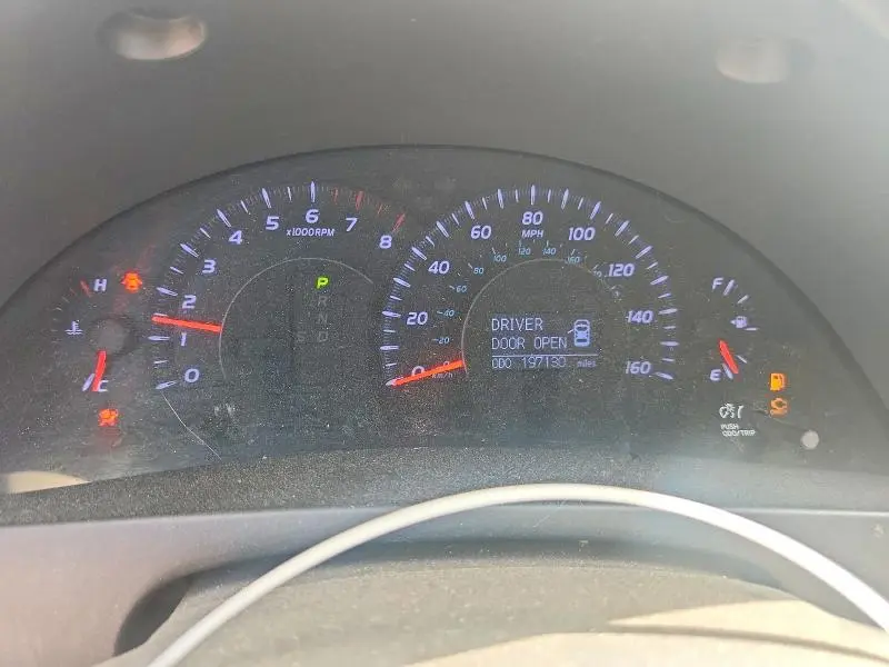2010 TOYOTA CAMRY XLE V6  