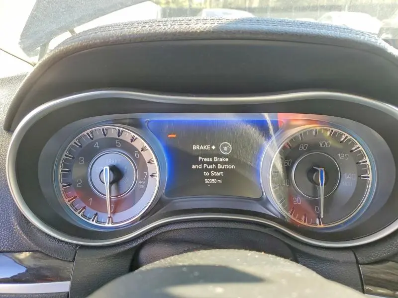 2016 CHRYSLER 300 LIMITED  