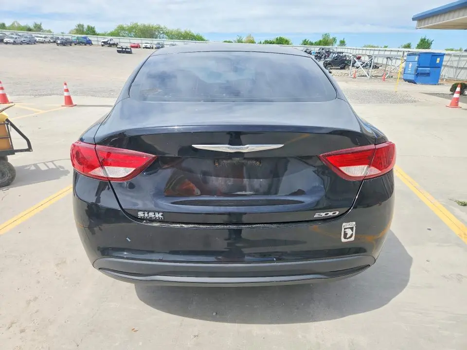 2016 CHRYSLER 200 LX  