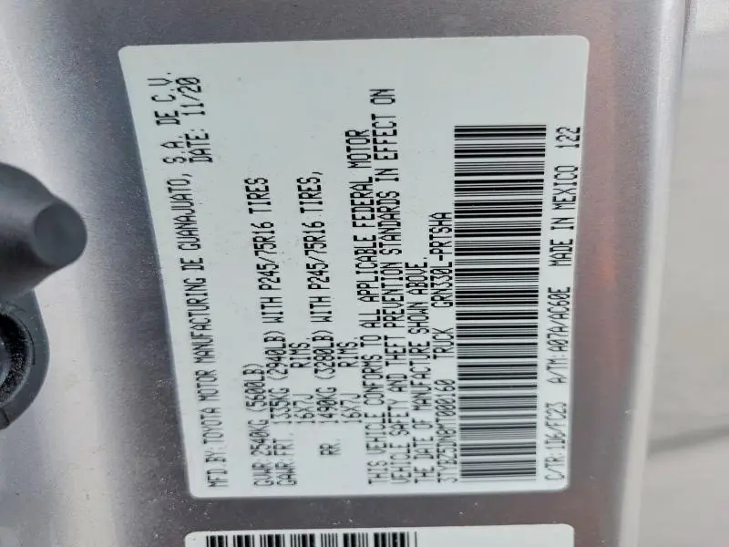 2021 TOYOTA TACOMA SR5 V6  