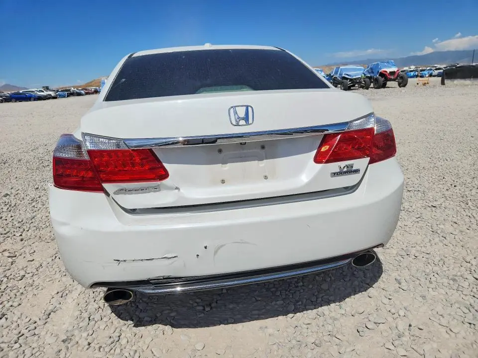 2015 HONDA ACCORD TOURING  
