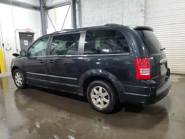 2010 CHRYSLER TOWN & COUNTRY TOURING  