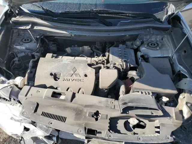 2020 MITSUBISHI OUTLANDER SE  