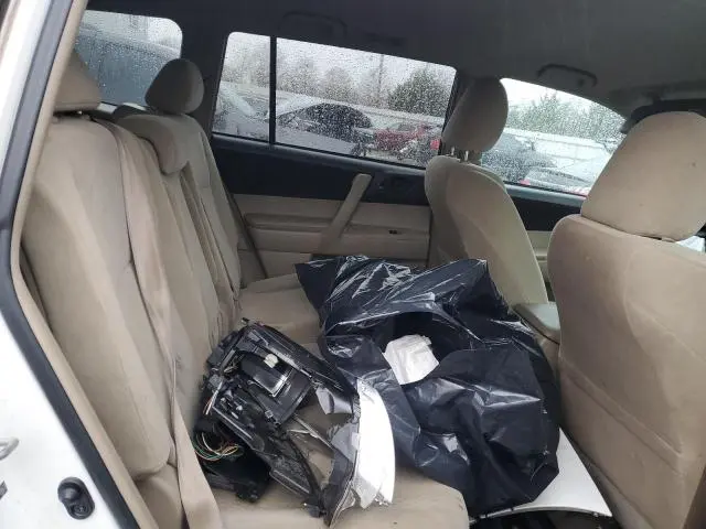 2010 TOYOTA HIGHLANDER   
