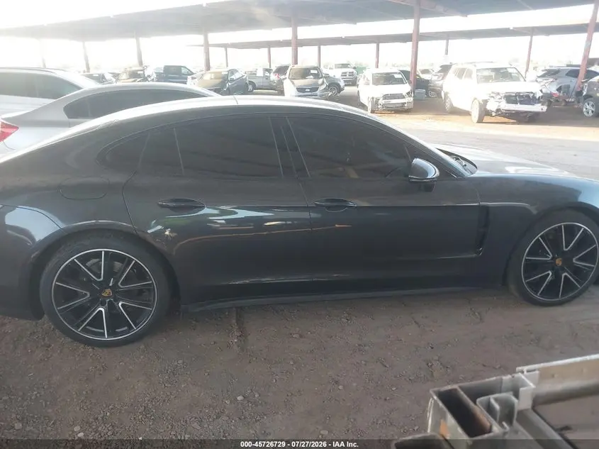 2018 PORSCHE PANAMERA 4