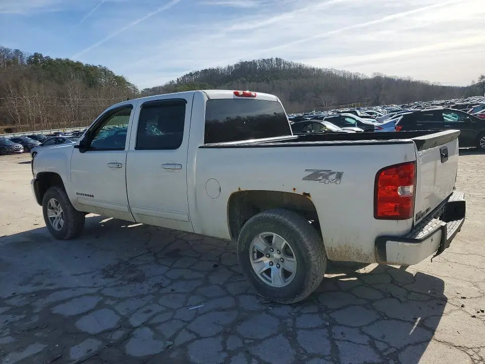 2011 CHEVROLET SILVERADO K1500 LT  