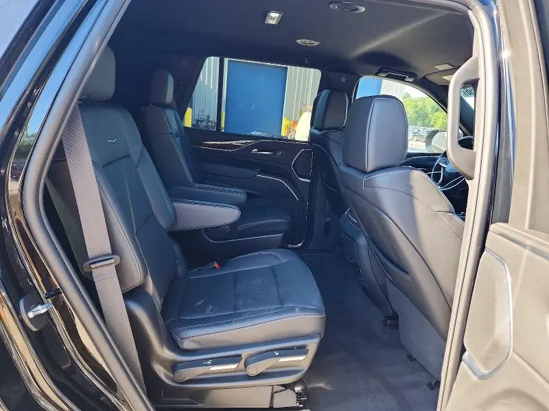 2023 CADILLAC ESCALADE LUXURY  