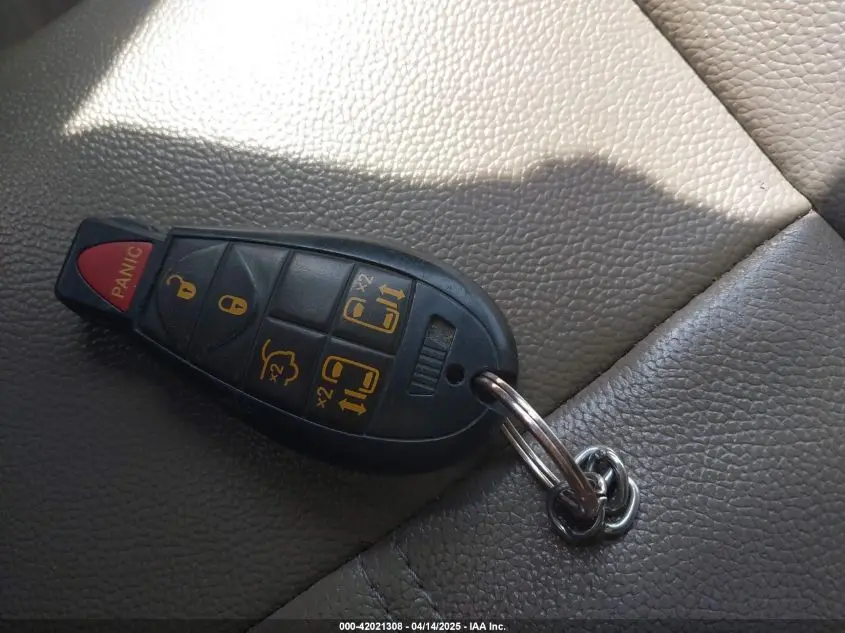 2014 CHRYSLER TOWN & COUNTRY TOURING