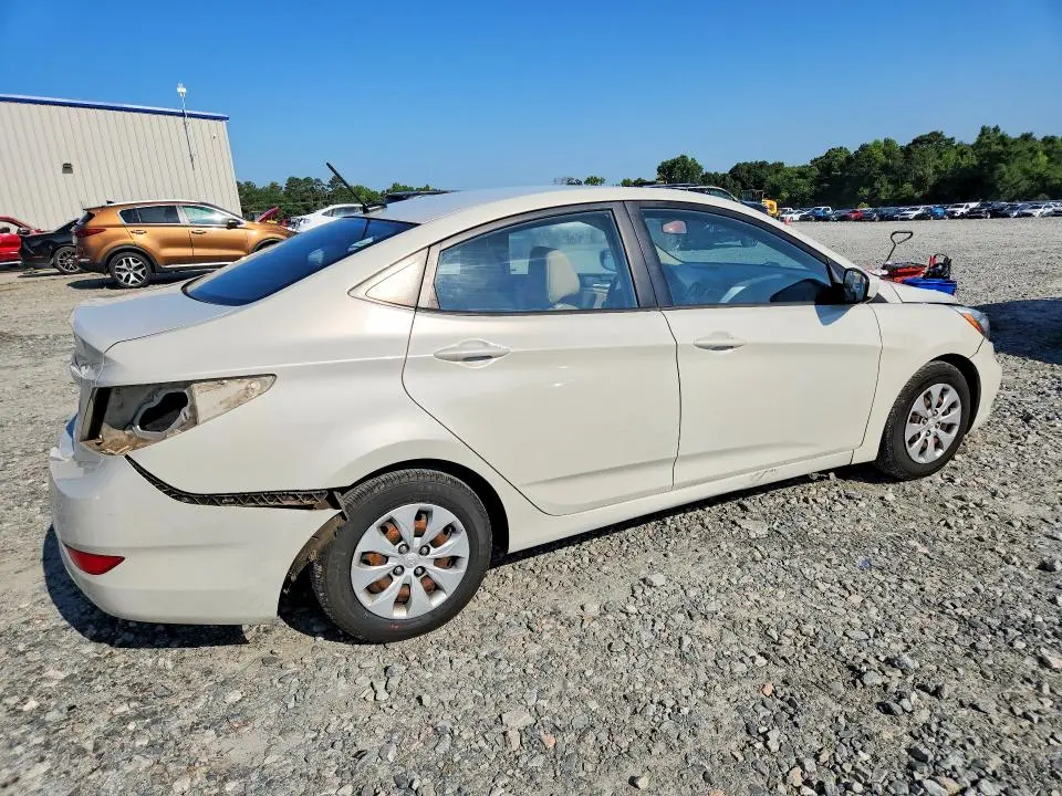 2015 HYUNDAI ACCENT GLS  