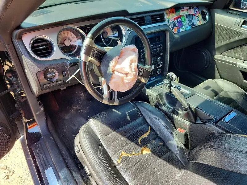 2011 FORD MUSTANG   
