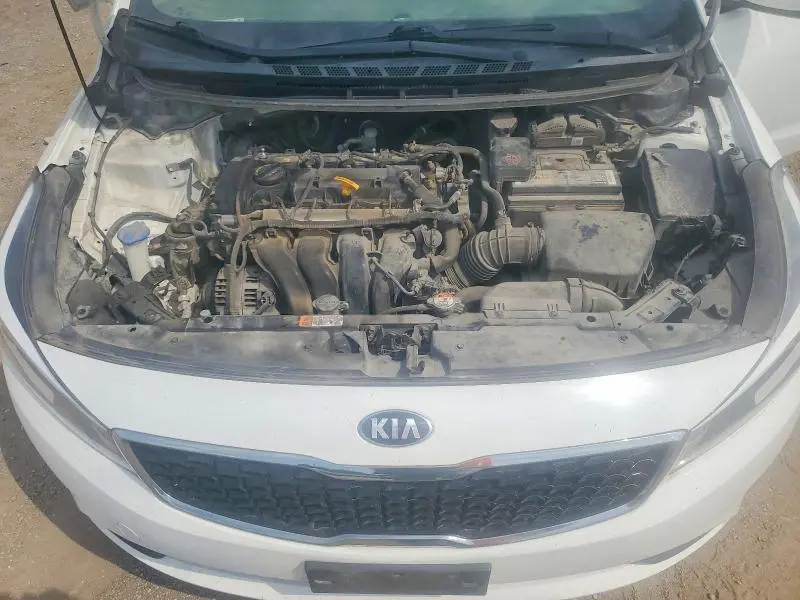 2017 KIA FORTE LX  